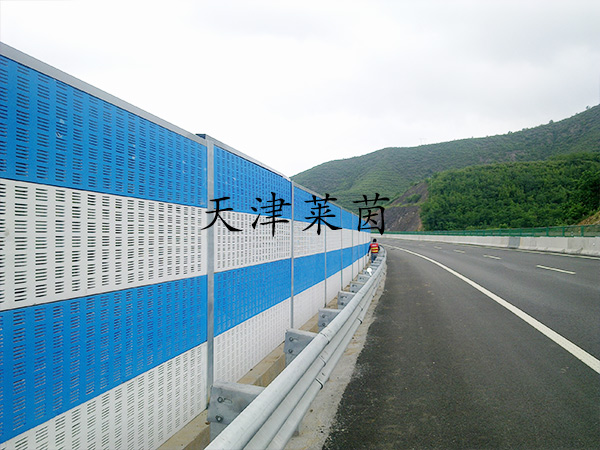 <a href=http://m.wuwudws.cn/news_article?news_id=114>高速聲屏障</a>