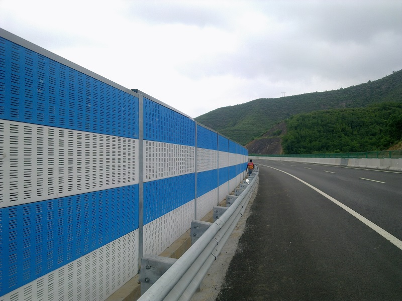 <a href=http://m.wuwudws.cn/news_article?news_id=122>聲屏障</a>