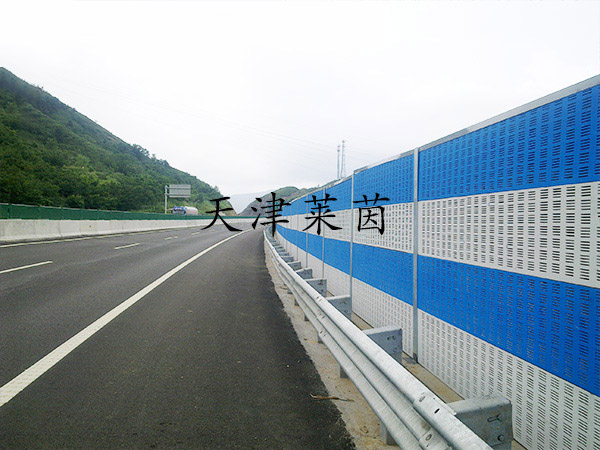 <a href=http://m.wuwudws.cn/news_article?news_id=125>公路聲屏障</a>