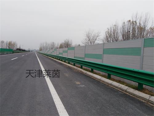 <a href=http://m.wuwudws.cn/news_article?news_id=130>隔聲屏障</a>